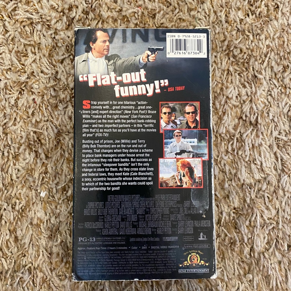 BANDITS VHS TAPE - Picture 2 of 3